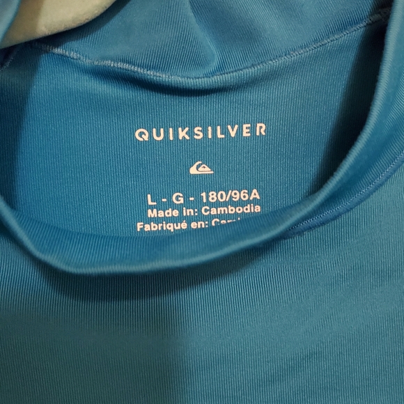 Quiksilver boys rashguard-EUC - Picture 2 of 4